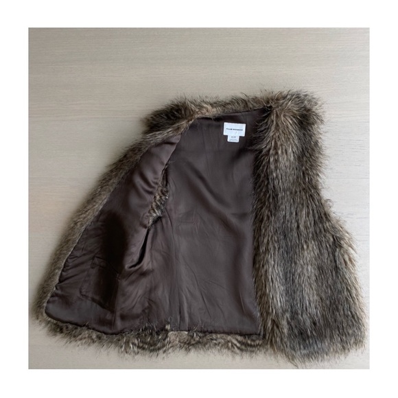 Club Monaco | Matilda Faux Fur Vest | size XS - Picture 2 of 3